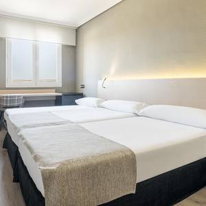 Habitación doble premium (3 adultos) Hotel Ilunion Las Lomas Mérida