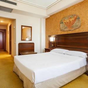 Habitación doble estándar Hotel Ilunion Las Lomas Mérida