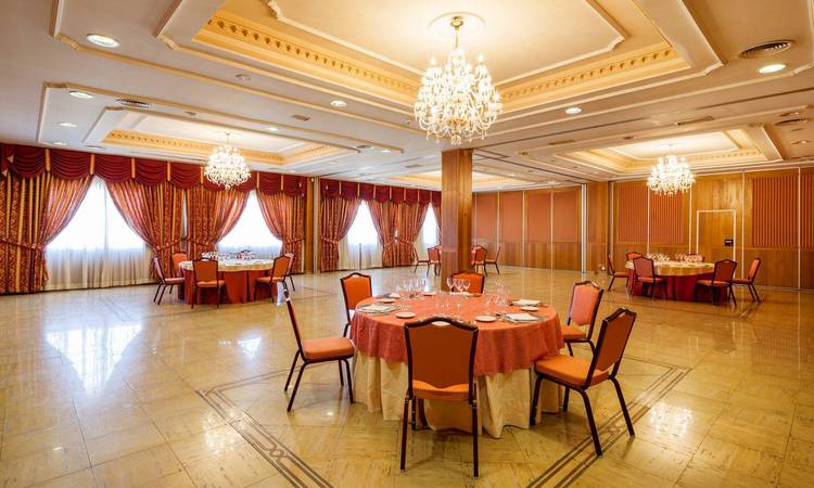Salón Imperio Hotel ILUNION Las Lomas Mérida Salón Imperio Hotel ILUNION Las Lomas Mérida