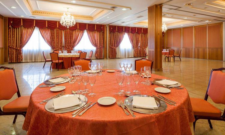 Salón Emérita Hotel ILUNION Las Lomas Mérida Salón Emérita Hotel ILUNION Las Lomas Mérida